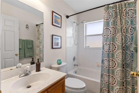 House in Riverview, Florida 3 bedrooms, 140.65 sq.m. № 1911576 - photo 18