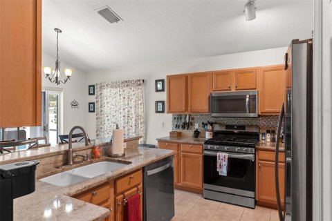 House in Riverview, Florida 3 bedrooms, 140.65 sq.m. № 1911576 - photo 13