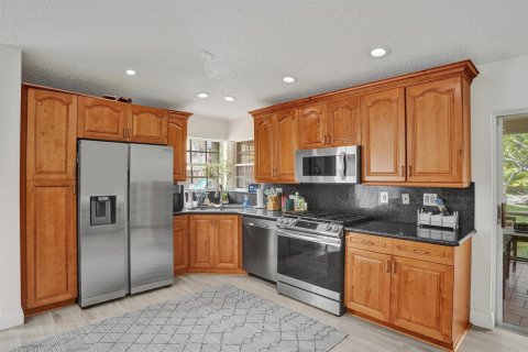 House in Plantation, Florida 3 bedrooms, 134.89 sq.m. № 2086884 - photo 5