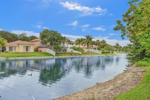 House in Plantation, Florida 3 bedrooms, 134.89 sq.m. № 2086884 - photo 13