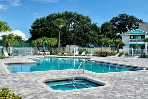 Condo in Palm Harbor, Florida, 2 bedrooms  № 1849823 - photo 30