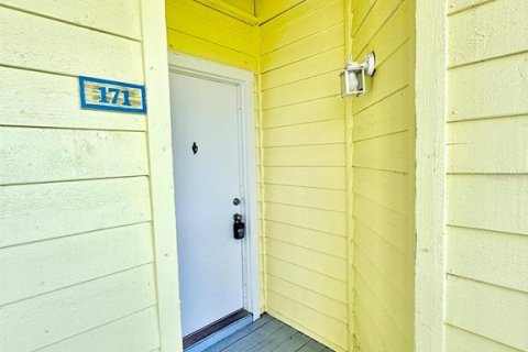 Condo in Palm Harbor, Florida, 2 bedrooms  № 1849823 - photo 6