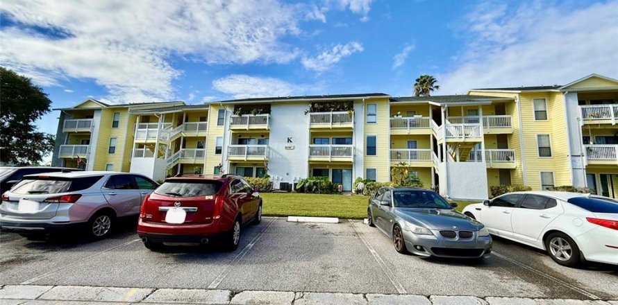 Condo in Palm Harbor, Florida, 2 bedrooms № 1849823