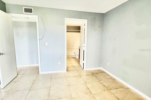 Condo in Palm Harbor, Florida, 2 bedrooms  № 1849823 - photo 20