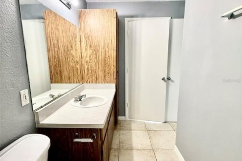 Condo in Palm Harbor, Florida, 2 bedrooms  № 1849823 - photo 22
