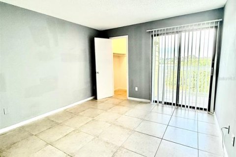 Condo in Palm Harbor, Florida, 2 bedrooms  № 1849823 - photo 19