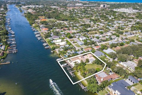 Land in North Palm Beach, Florida № 720921 - photo 1