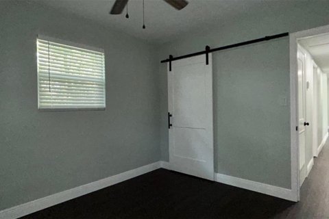 House in Orlando, Florida 3 bedrooms, 89.93 sq.m. № 1837637 - photo 18