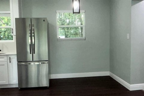 House in Orlando, Florida 3 bedrooms, 89.93 sq.m. № 1837637 - photo 4