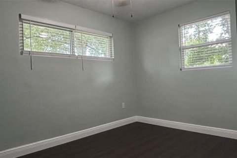 House in Orlando, Florida 3 bedrooms, 89.93 sq.m. № 1837637 - photo 16