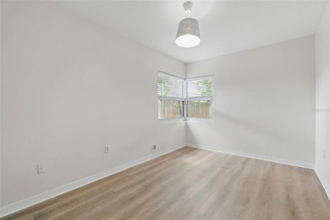Casa en venta en Orlando, Florida, 3 dormitorios, 111.11 m2 № 1670046 - foto 16