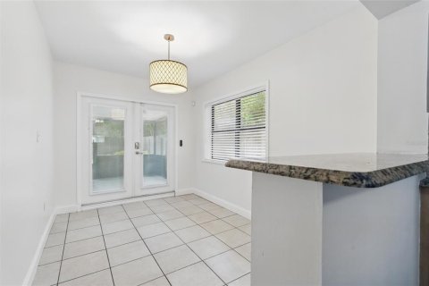 Casa en venta en Orlando, Florida, 3 dormitorios, 111.11 m2 № 1670046 - foto 11