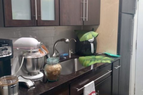 Condo in Pompano Beach, Florida, 1 bedroom № 2250144