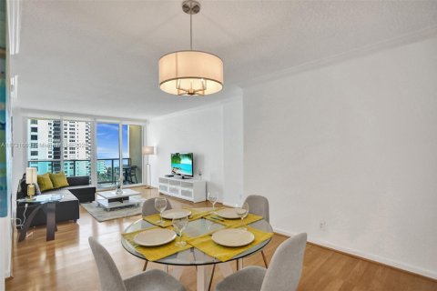 Condominio en alquiler en Hollywood, Florida, 1 dormitorio, 69.21 m2 № 1937483 - foto 4