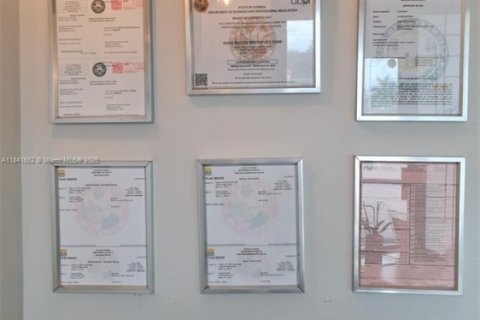 Купить коммерческую недвижимость в Майами, Флорида № 2062371 - фото 20