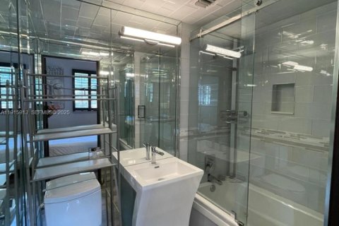 Снять в аренду кондоминиум в Майами-Бич, Флорида 2 спальни, 73.39м2, № 1990504 - фото 14