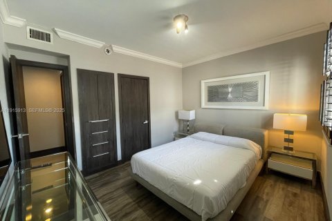 Снять в аренду кондоминиум в Майами-Бич, Флорида 2 спальни, 73.39м2, № 1990504 - фото 12