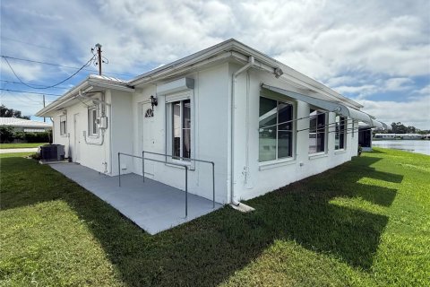 Casa en venta en Pinellas Park, Florida, 2 dormitorios, 153.2 m2 № 1903875 - foto 12