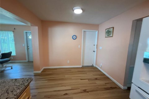 Casa en venta en Pinellas Park, Florida, 2 dormitorios, 153.2 m2 № 1903875 - foto 22