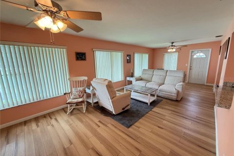 Casa en venta en Pinellas Park, Florida, 2 dormitorios, 153.2 m2 № 1903875 - foto 26