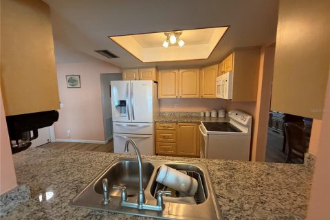 Casa en venta en Pinellas Park, Florida, 2 dormitorios, 153.2 m2 № 1903875 - foto 20