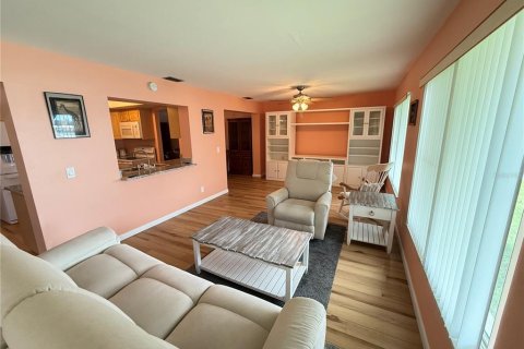 Casa en venta en Pinellas Park, Florida, 2 dormitorios, 153.2 m2 № 1903875 - foto 25