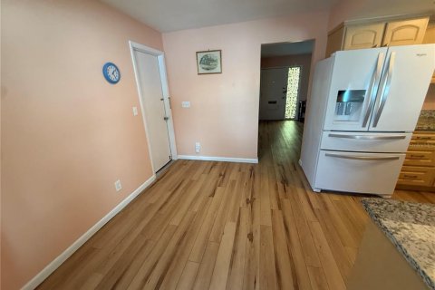 Casa en venta en Pinellas Park, Florida, 2 dormitorios, 153.2 m2 № 1903875 - foto 28