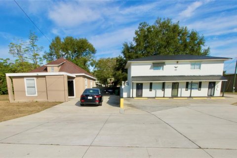 Propiedad comercial en Dundee, Florida 5 dormitorios, 326.55 m2 № 2120005