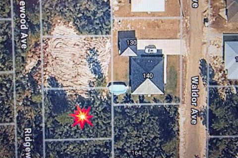 Terreno en Orange City, Florida № 2212163
