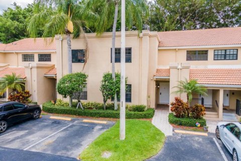 Condominio en alquiler en Boca Raton, Florida, 2 dormitorios, 115.57 m2 № 2077895 - foto 2