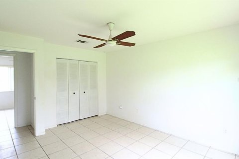 House in North Port, Florida 3 bedrooms, 109.25 sq.m. № 1843565 - photo 15