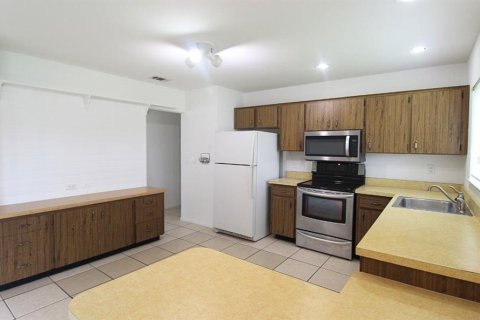 House in North Port, Florida 3 bedrooms, 109.25 sq.m. № 1843565 - photo 9