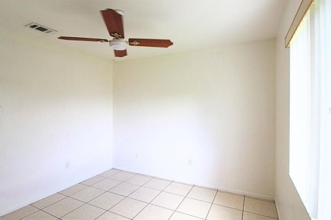 House in North Port, Florida 3 bedrooms, 109.25 sq.m. № 1843565 - photo 18