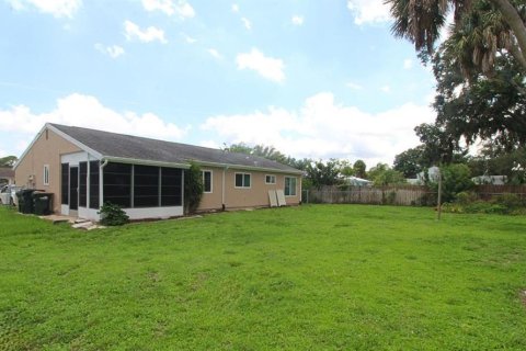 House in North Port, Florida 3 bedrooms, 109.25 sq.m. № 1843565 - photo 6
