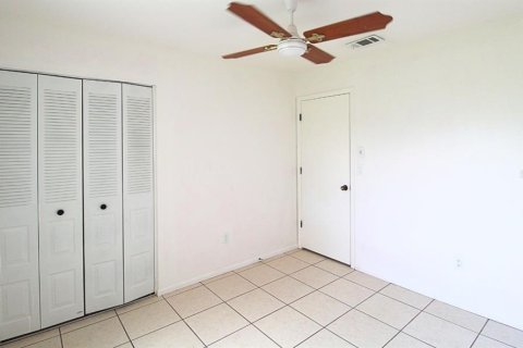 House in North Port, Florida 3 bedrooms, 109.25 sq.m. № 1843565 - photo 17