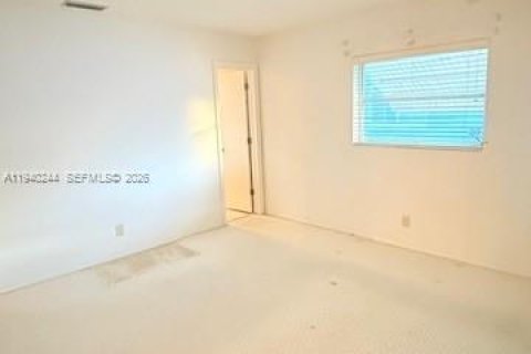 House in Tamarac, Florida 2 bedrooms, 154.22 sq.m. № 1999437 - photo 16