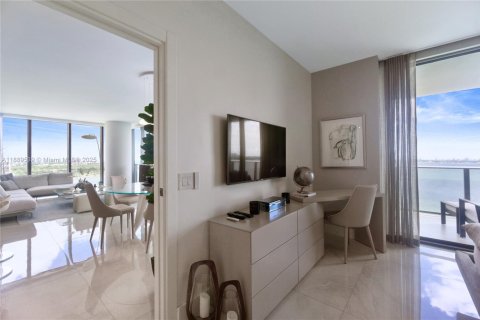 Condo in Miami, Florida, 3 bedrooms  № 1946308 - photo 14