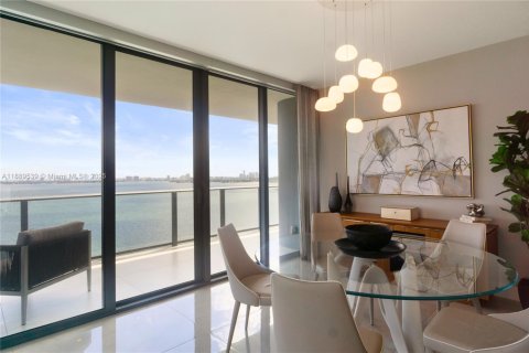 Condo in Miami, Florida, 3 bedrooms  № 1946308 - photo 9