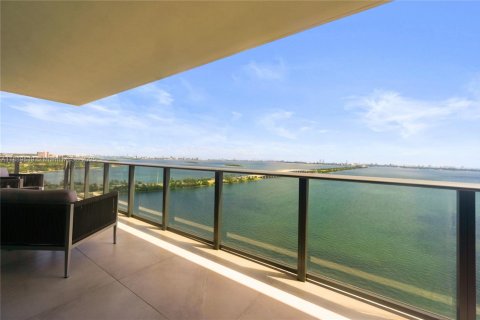 Condo in Miami, Florida, 3 bedrooms  № 1946308 - photo 5