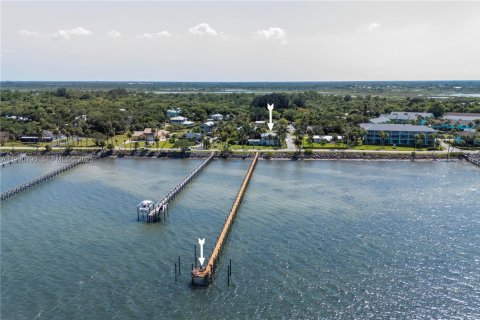 Купить виллу или дом в Дженсен-Бич, Флорида 5 спален, 334.45м2, № 2088517 - фото 9