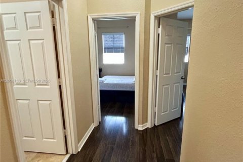 Condo in Doral, Florida, 3 bedrooms  № 2074210 - photo 13