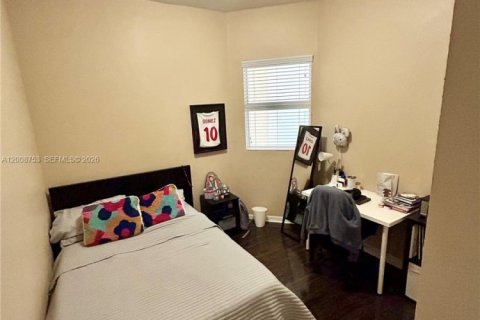 Condo in Doral, Florida, 3 bedrooms  № 2074210 - photo 16