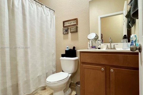 Condo in Doral, Florida, 3 bedrooms  № 2074210 - photo 15