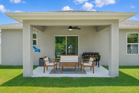 Villa ou maison à vendre à St. Lucie, Floride: 3 chambres, 148.09 m2 № 2188479 - photo 23