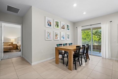 Villa ou maison à vendre à St. Lucie, Floride: 3 chambres, 148.09 m2 № 2188479 - photo 12