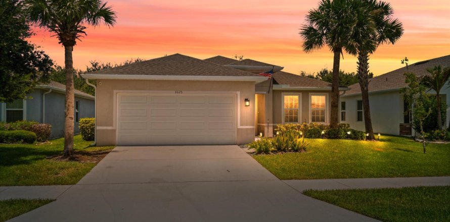 Villa ou maison à St. Lucie, Floride 3 chambres, 148.09 m2 № 2188479