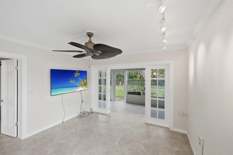 Condo in Stuart, Florida, 2 bedrooms  № 2078567 - photo 4