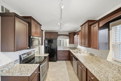Condo in Stuart, Florida, 2 bedrooms  № 2078567 - photo 10