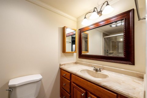 Condo in Stuart, Florida, 2 bedrooms  № 2078567 - photo 15