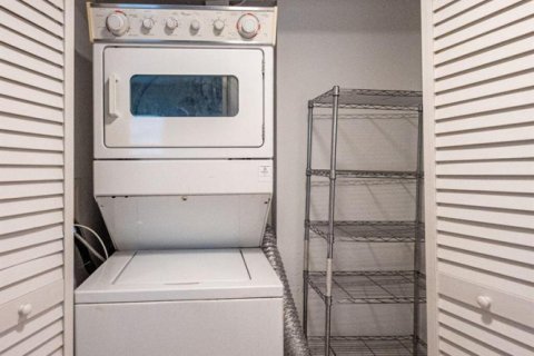 Condo in Stuart, Florida, 2 bedrooms  № 2078567 - photo 23